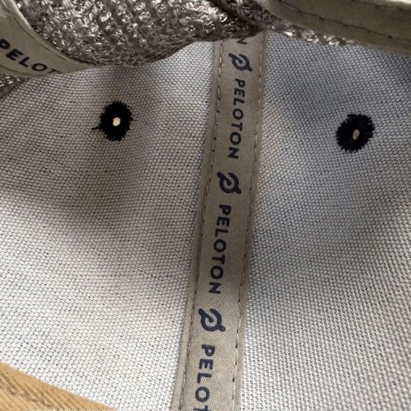 Peloton Captiv8 Mens Adjustable Mesh Back Trucker Hat Cap Blue Gray One Size - Picture 6 of 6